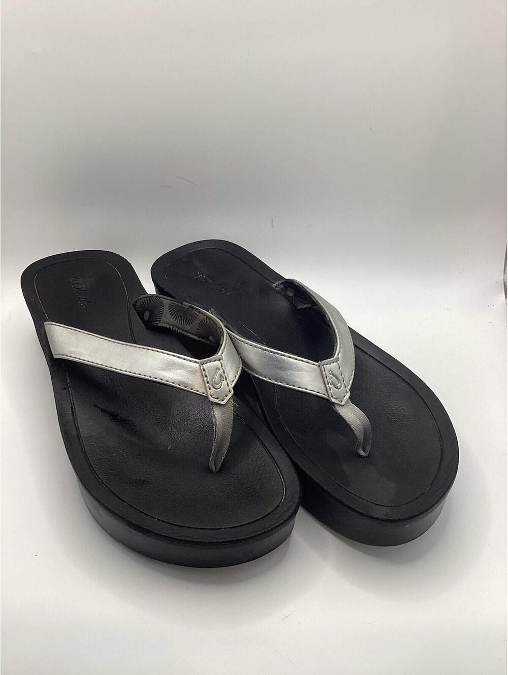 Olukai Pi'o Lua Silver Black Platform Wedge Thong Flip Flop Sandals Womens Sz 7
